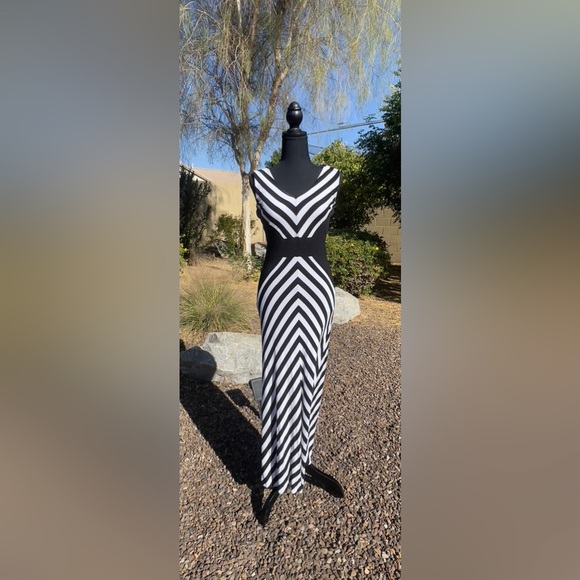 Vintage 90s Y2K Dana Buchman Chevron Stripe long Maxi Dress Stretch Spandex 4 - Picture 1 of 10